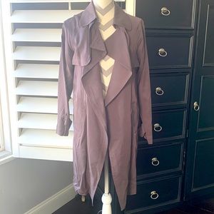 Gray Vigoss trench/duster, size small.